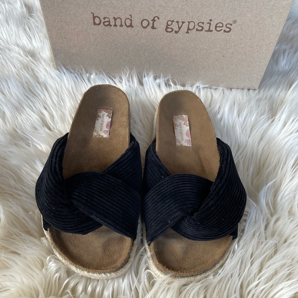 New BAND OF GYPSIES Move Over Slide Sandal - Picture 3 of 6